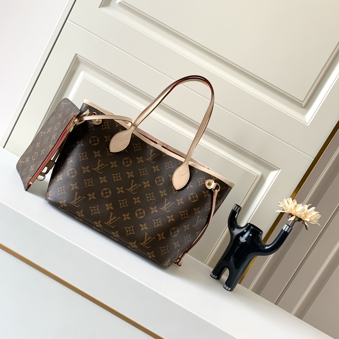 Louis Vuitton Shopping Bags